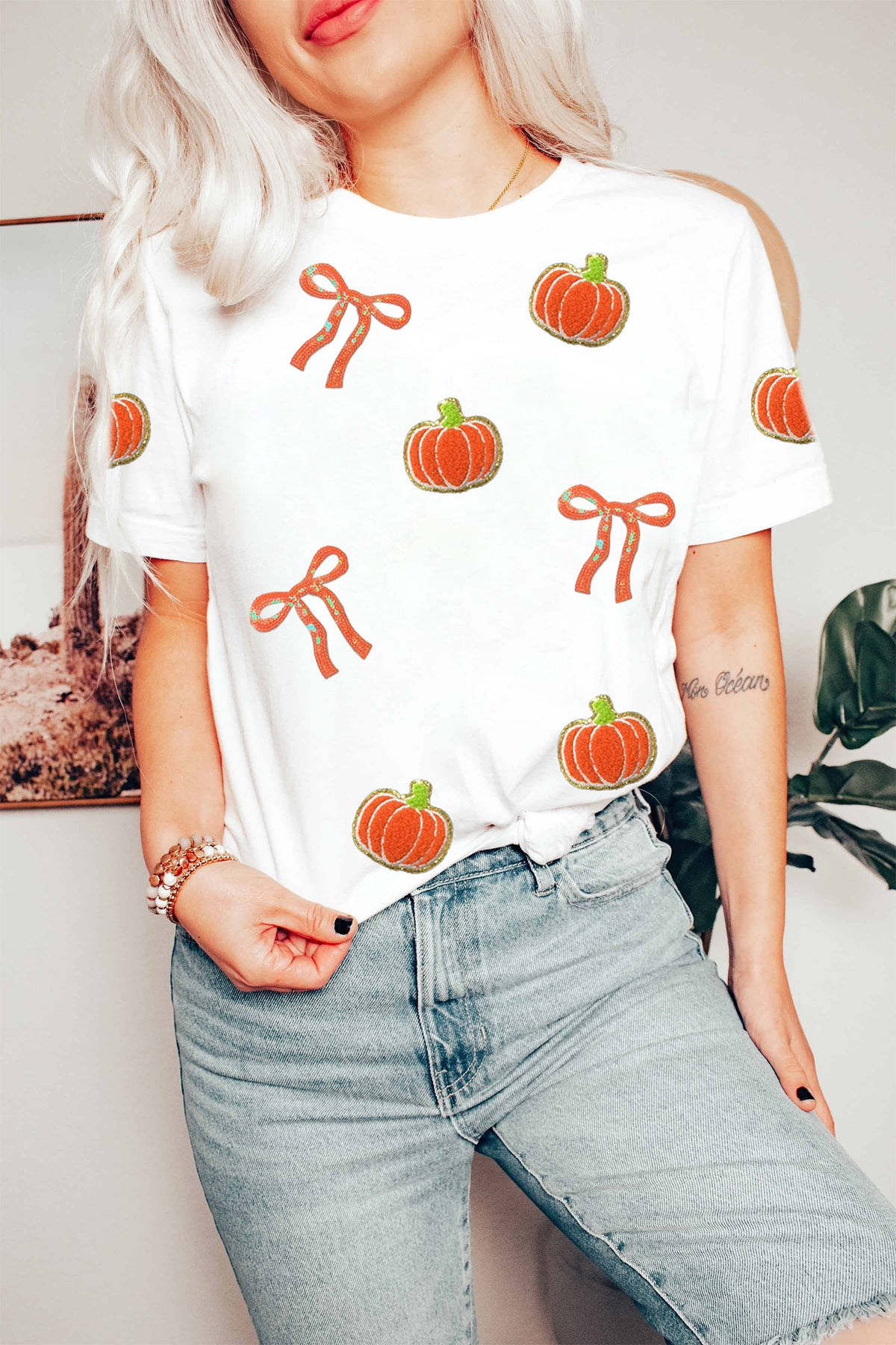 White Sequin Chenille Pumpkin Bow Pattern Casual Short T-Shirt