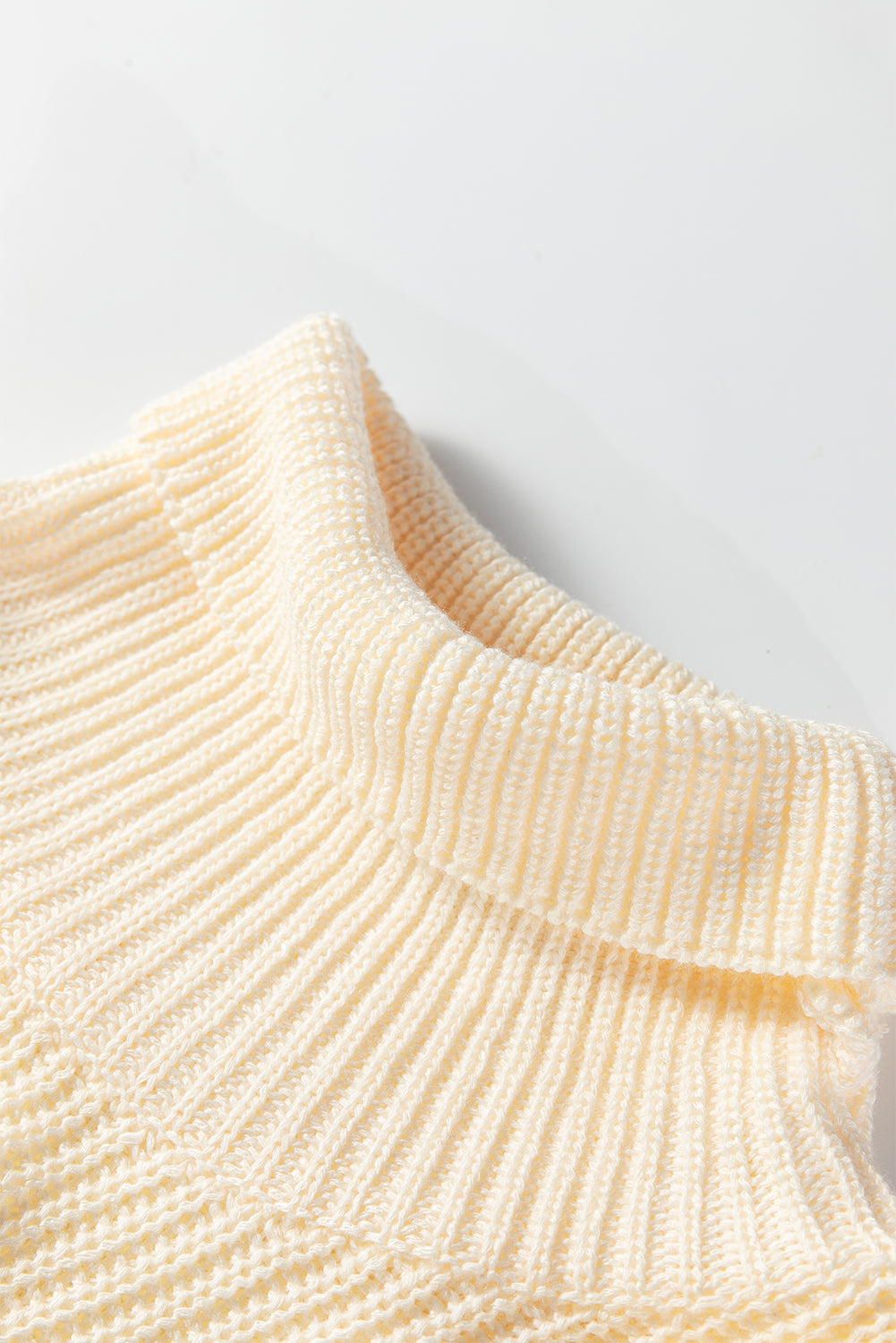 Jet Stream Plain Knit Turtleneck Short Sleeve Tunic Sweater with Pockets