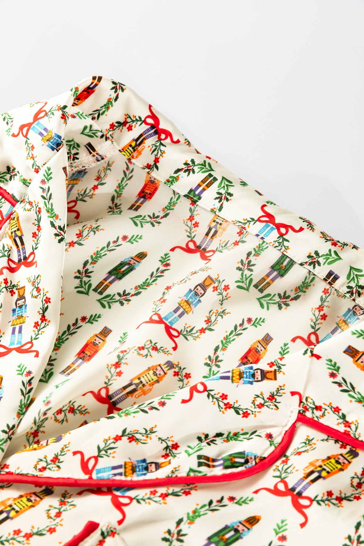 Beige Nutcracker Print Contrast Trim Tied up Bow Silky Pajama Set