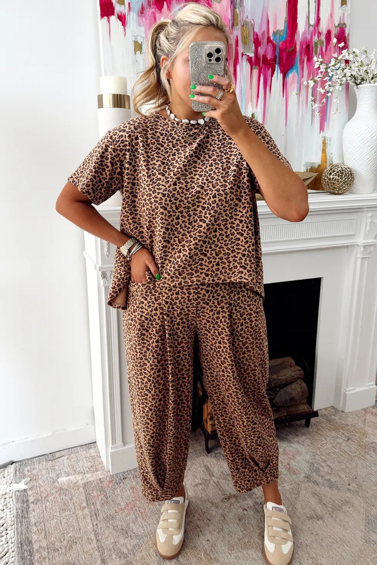 Women's White Leopard High-Low Tee Ankle Length Pants Set