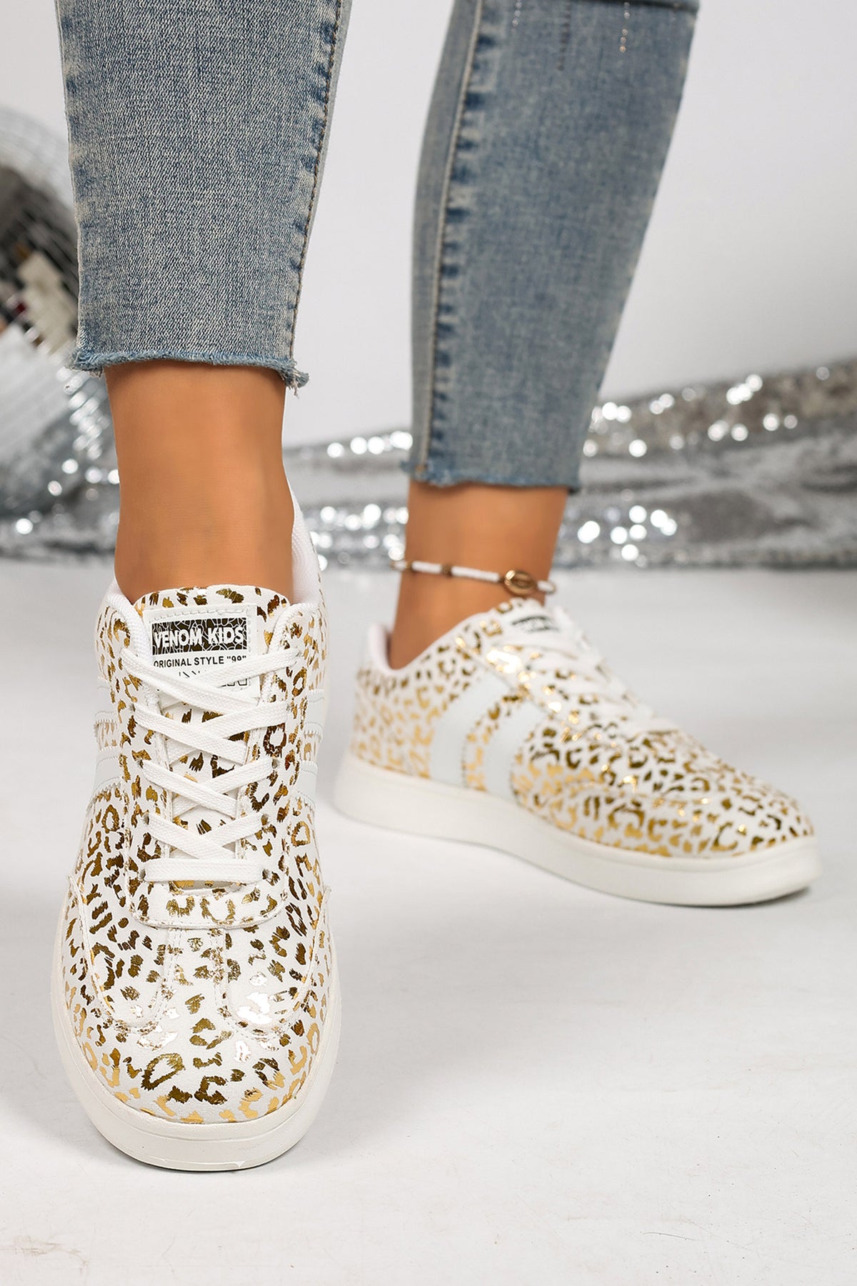 White Leopard Print PU Leather Lace-Up Casual Sneakers