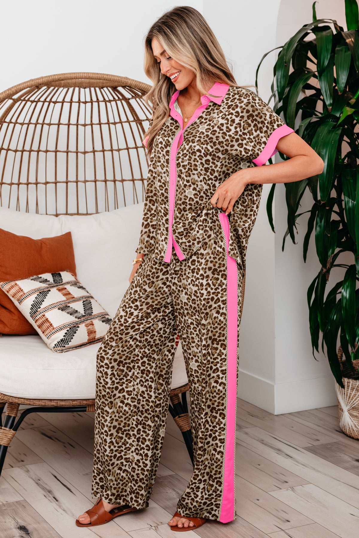 Women's Brown Contrast Trim Leopard Top & Pants Two-Piece Set