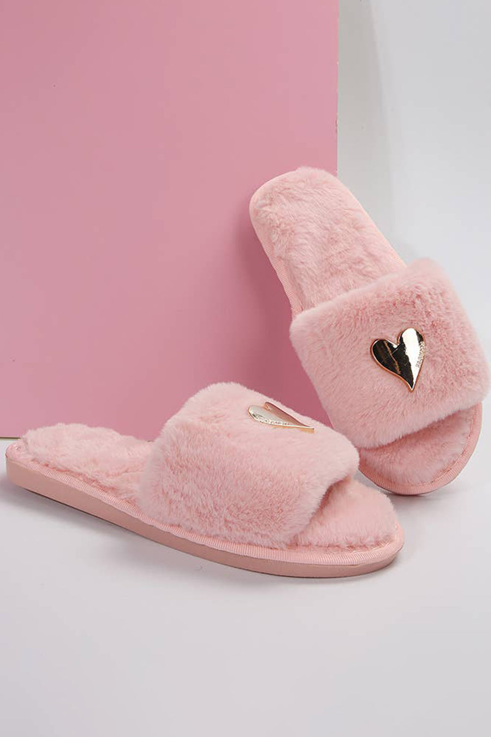 Parchment Heart Shape Buckle Decor Open-Toe Plush Slippers