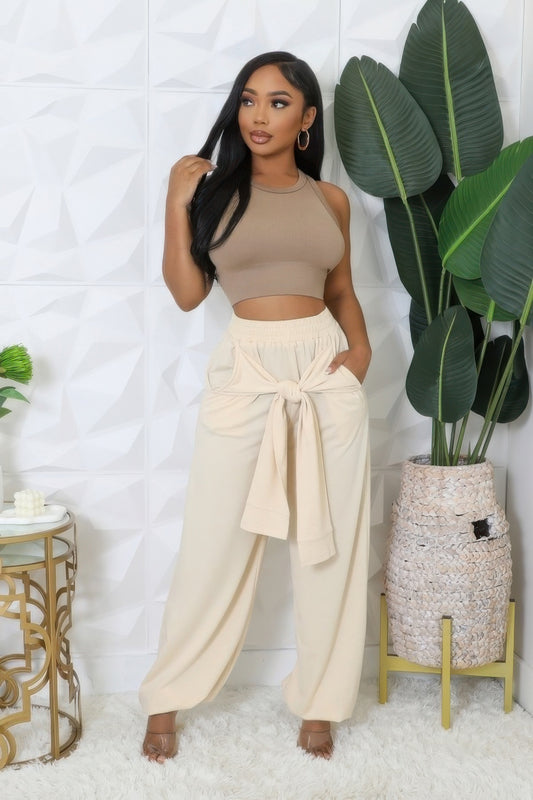 High-Waisted Stretch Pants – Beige Boutique Pants for Women - BOTTOMS