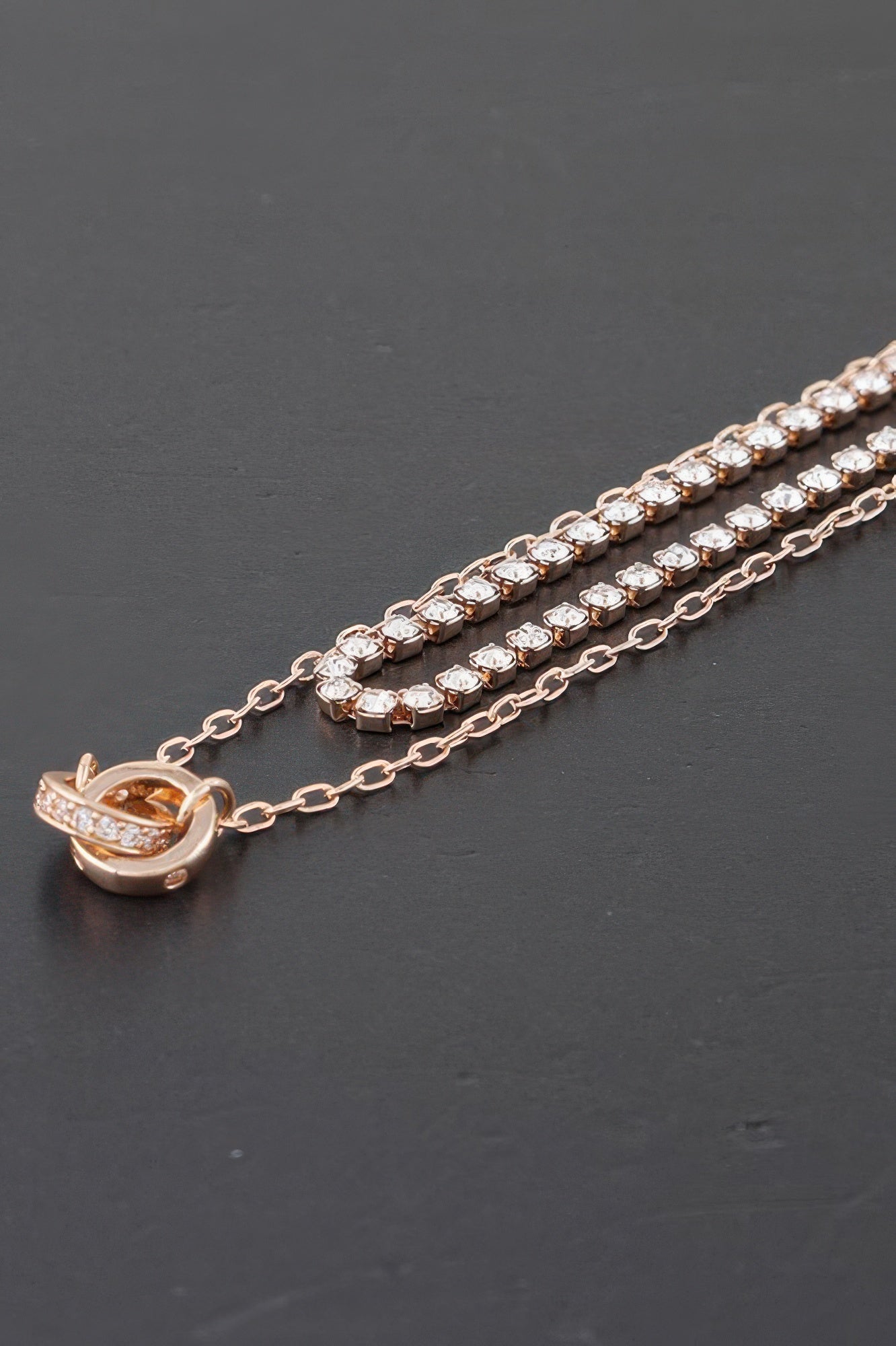 Interlinked Ring Chain Necklace
