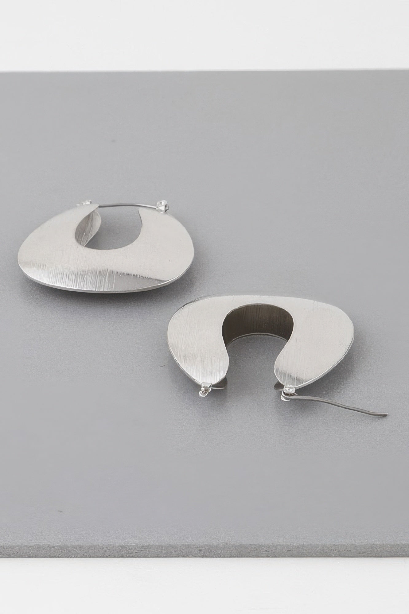 Hollow Arch Hoop Earrings