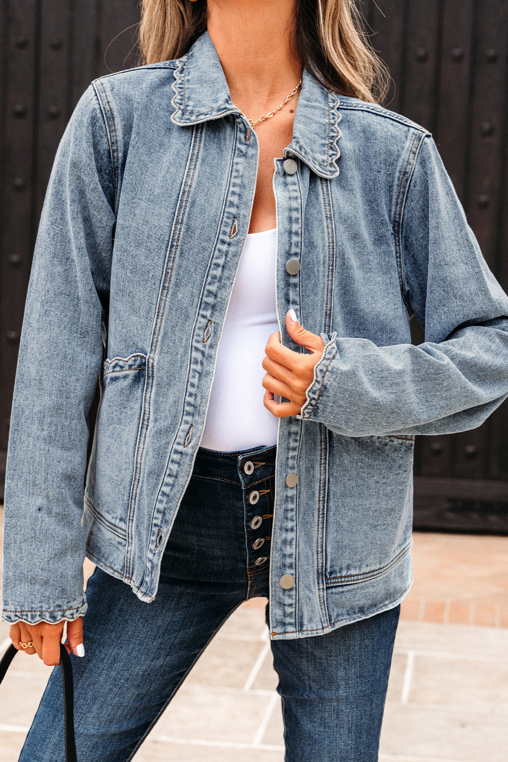 Myosotis Scallop Collar Patched Pocket Mineral Washed Denim Jacket