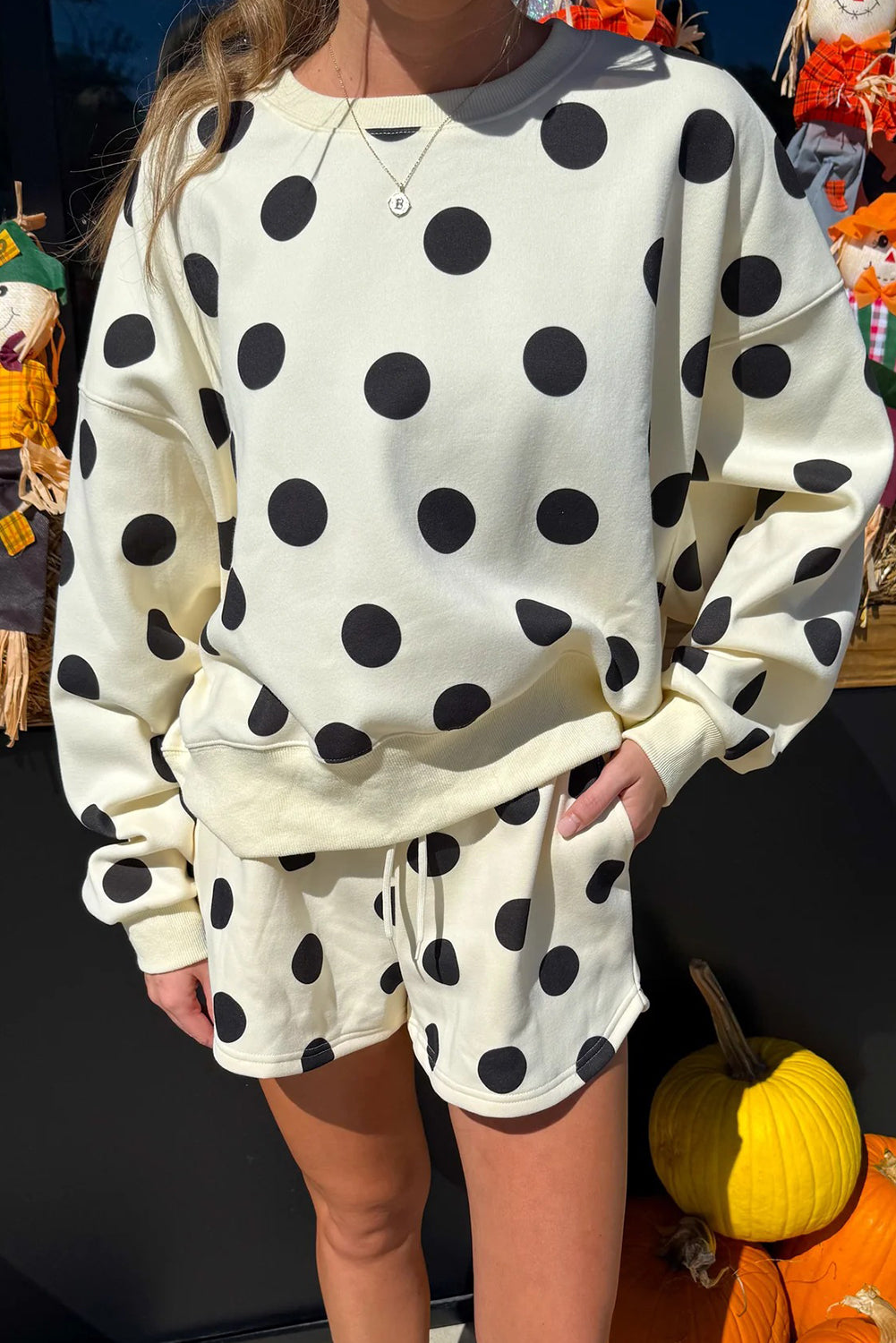 Women's Beige Polka Dot Print Drop Shoulder Pullover Drawstring Shorts Set