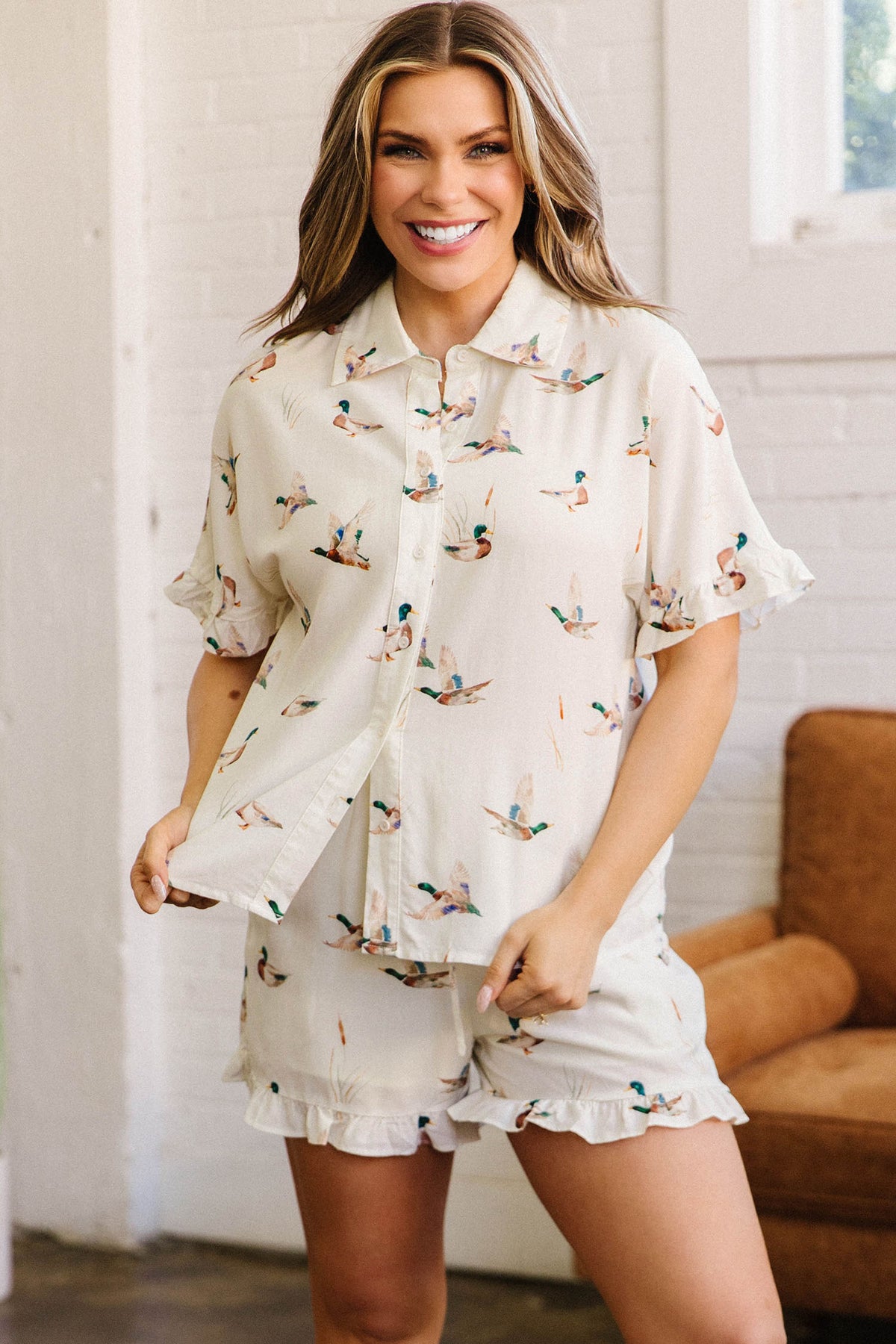 Women's Beige Mallard Print Shirt Style Short Two-Piece Set