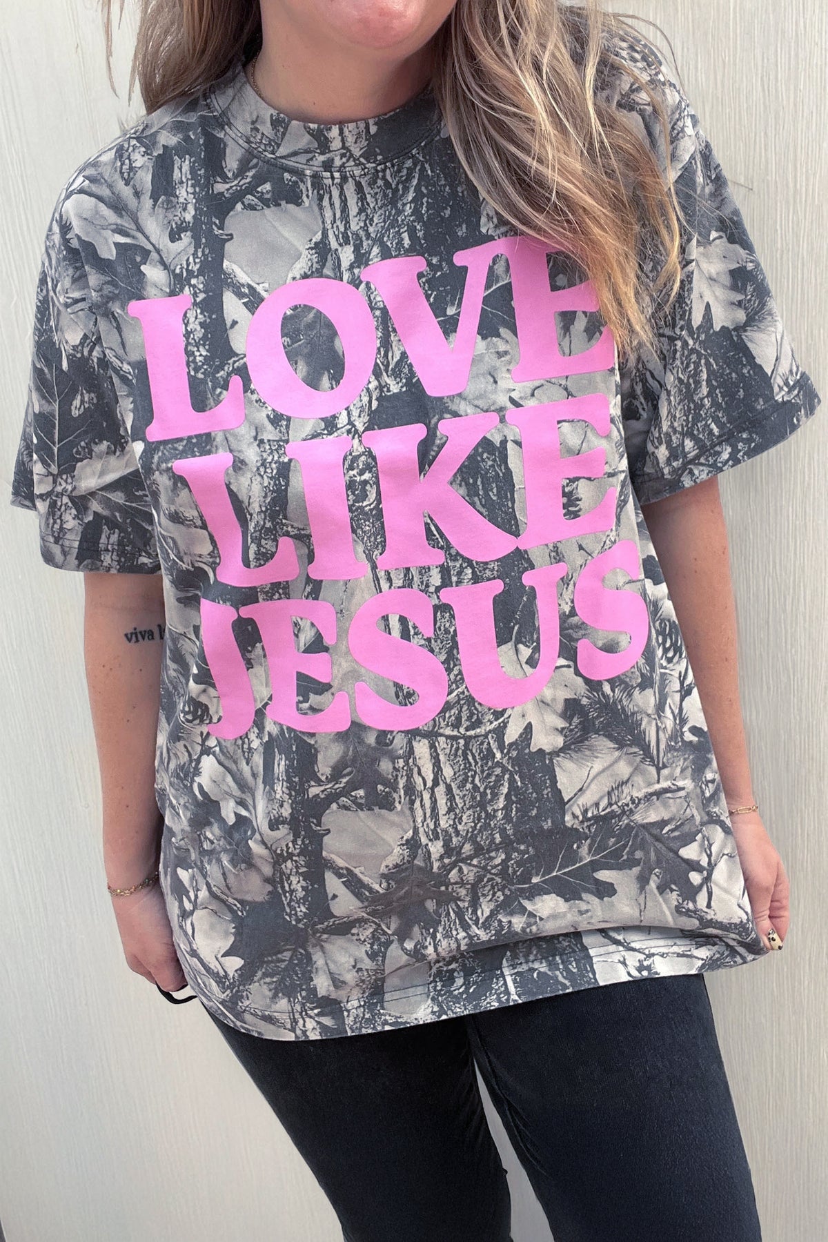 Gray Woodland Camouflage LOVE LIKE JESUS Plus Size T-Shirt
