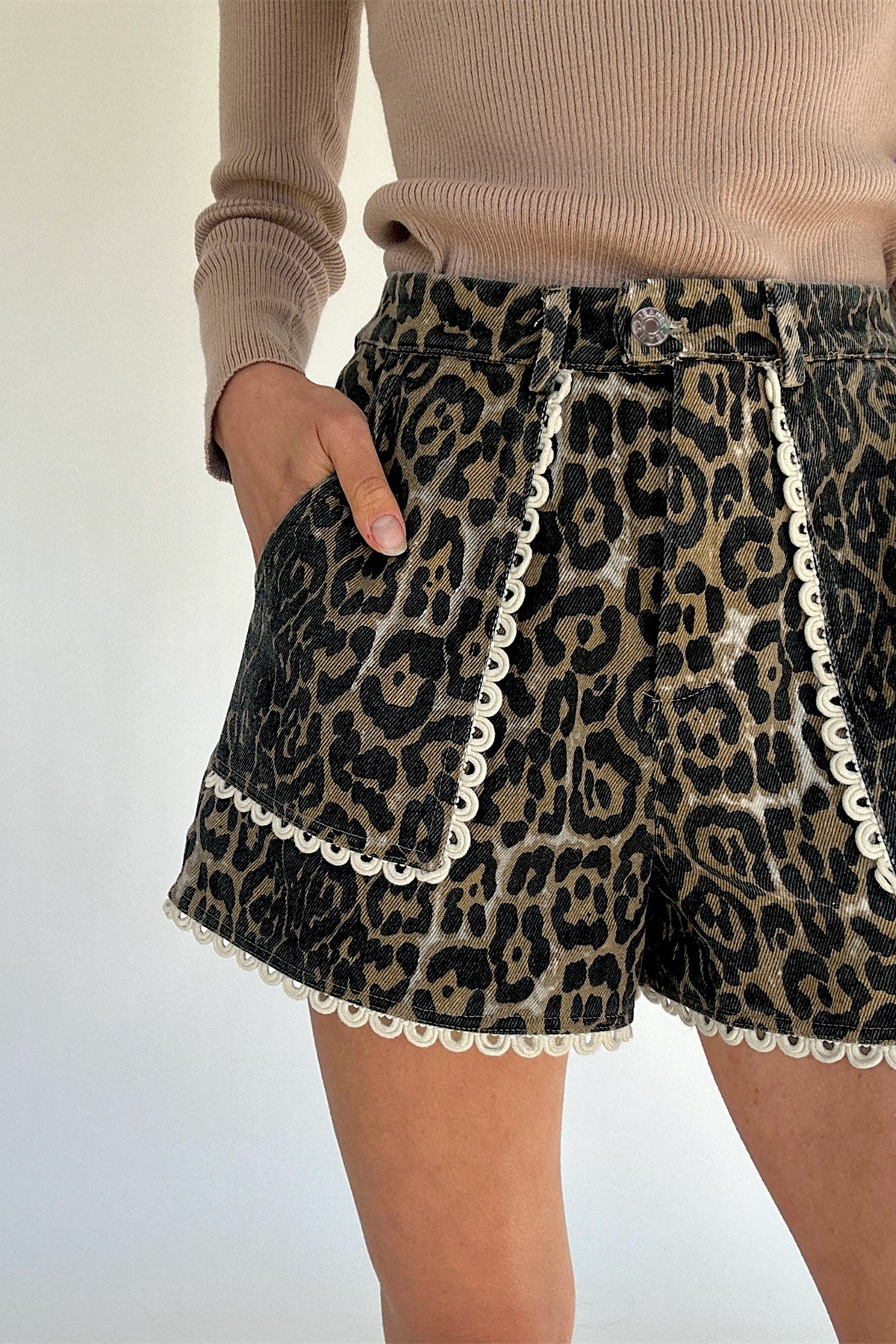 Khaki Contrast Scalloped Lace Trim Leopard Denim Shorts