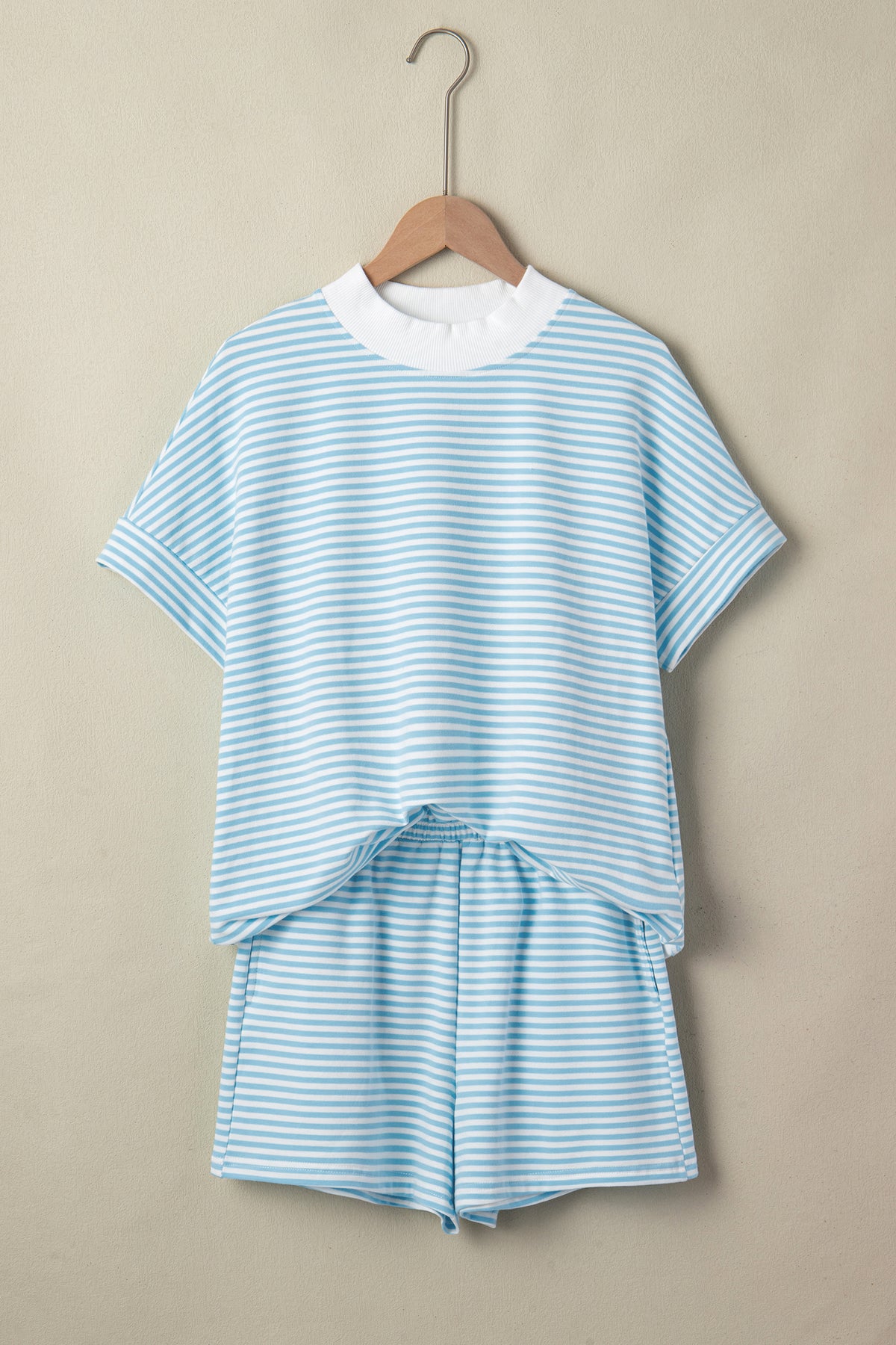 Women's Sky Blue Stripe Cuffed Sleeve Contrast Mock Neck Tee Two-Piece Shorts Two-Piece Set