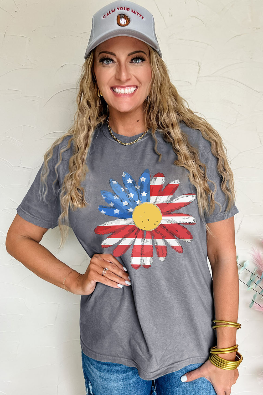 Gray Flag Pattern Sunflower Graphic Crew Neck Tee
