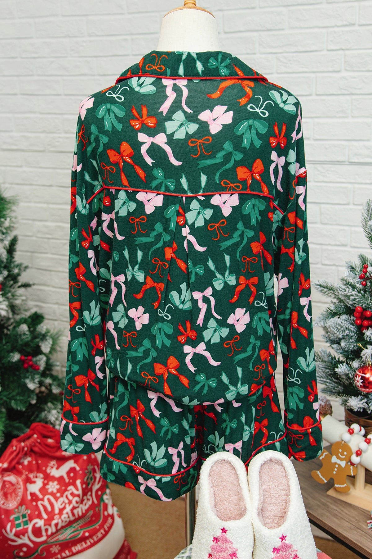 Green Festive Bow Print Long Sleeve Shirt and Shorts Pajama Set