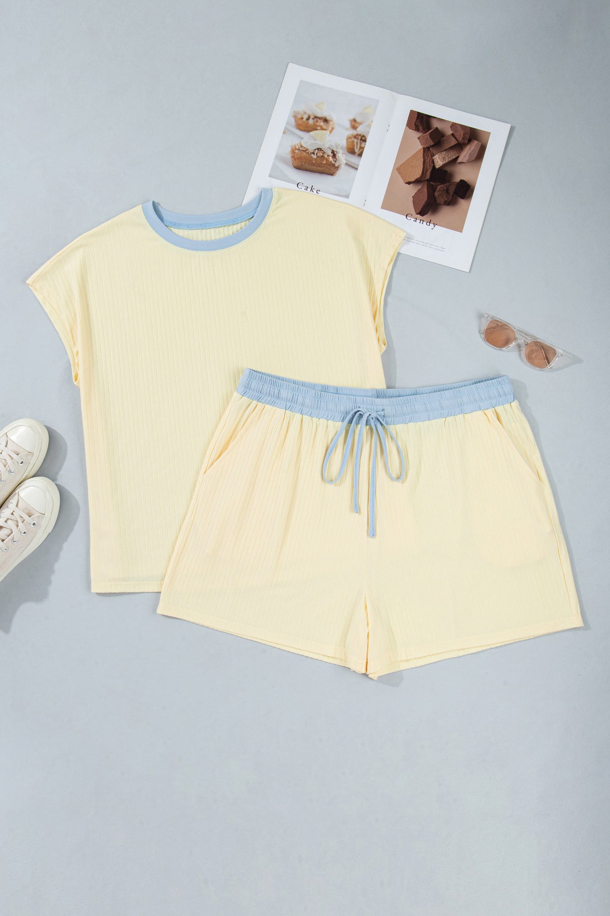 Yellow Cream Plus Size Ribbed Color-Block Trim Drawstring Shorts 2pcs Set