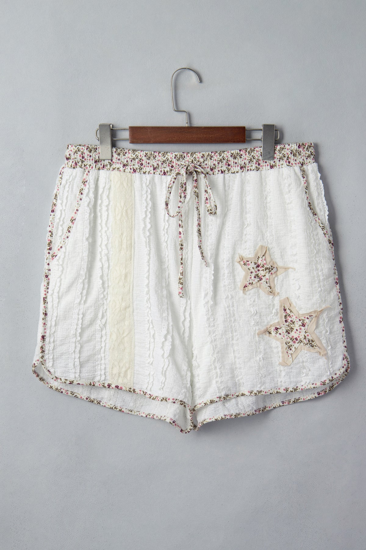 White Textured Lace Floral Star Patch Drawstring Casual Shorts