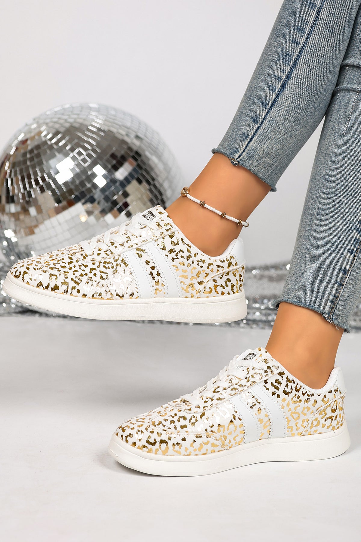 White Leopard Print PU Leather Lace-Up Casual Sneakers