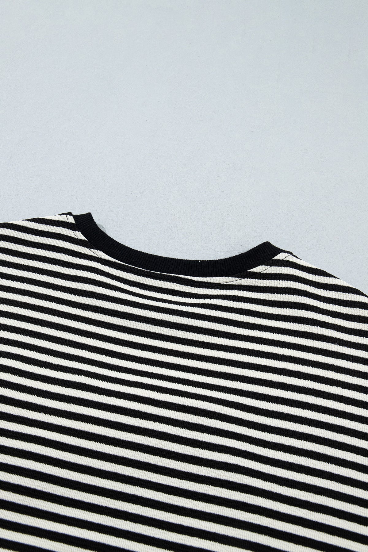 Black Stripe Velvet Bow Pattern Dropped Shoulder Sweatshirt