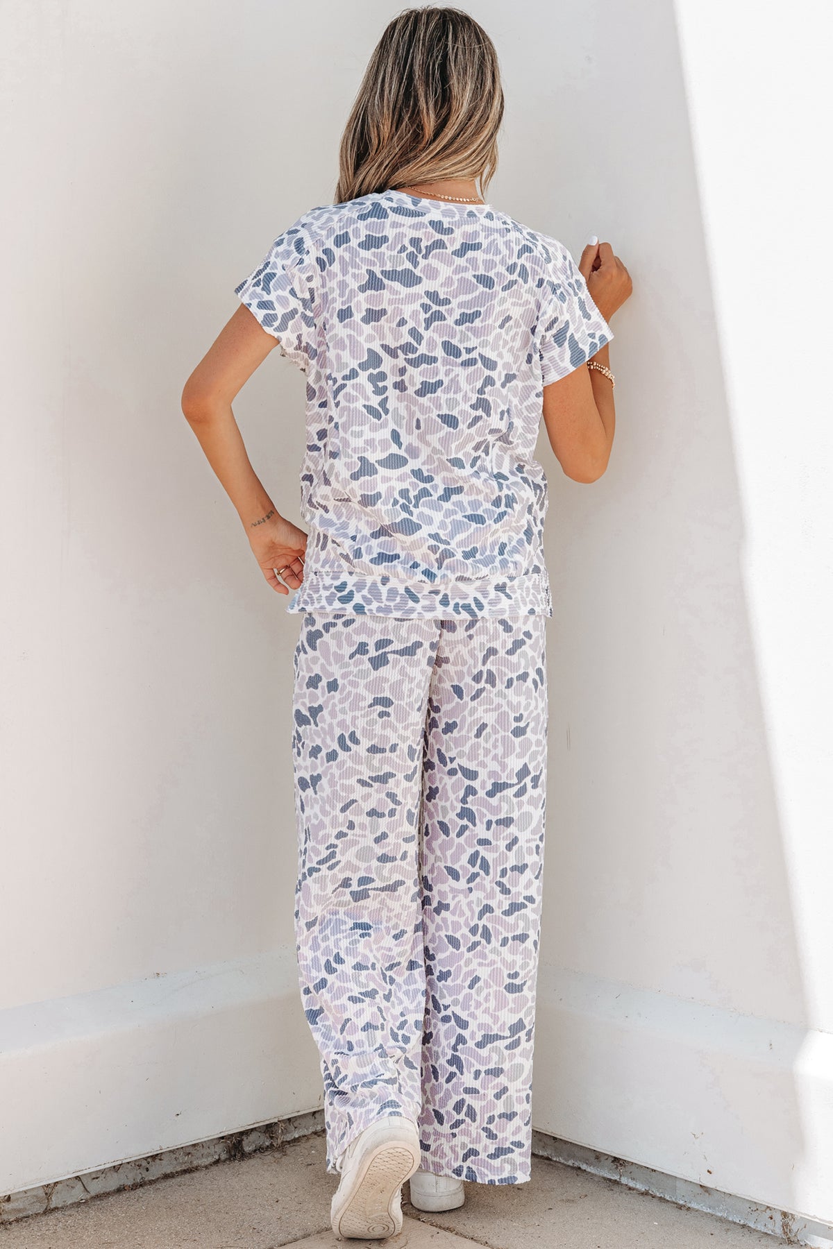 Women's Beige Camouflage Print Twisted Rib Tee Pants Set