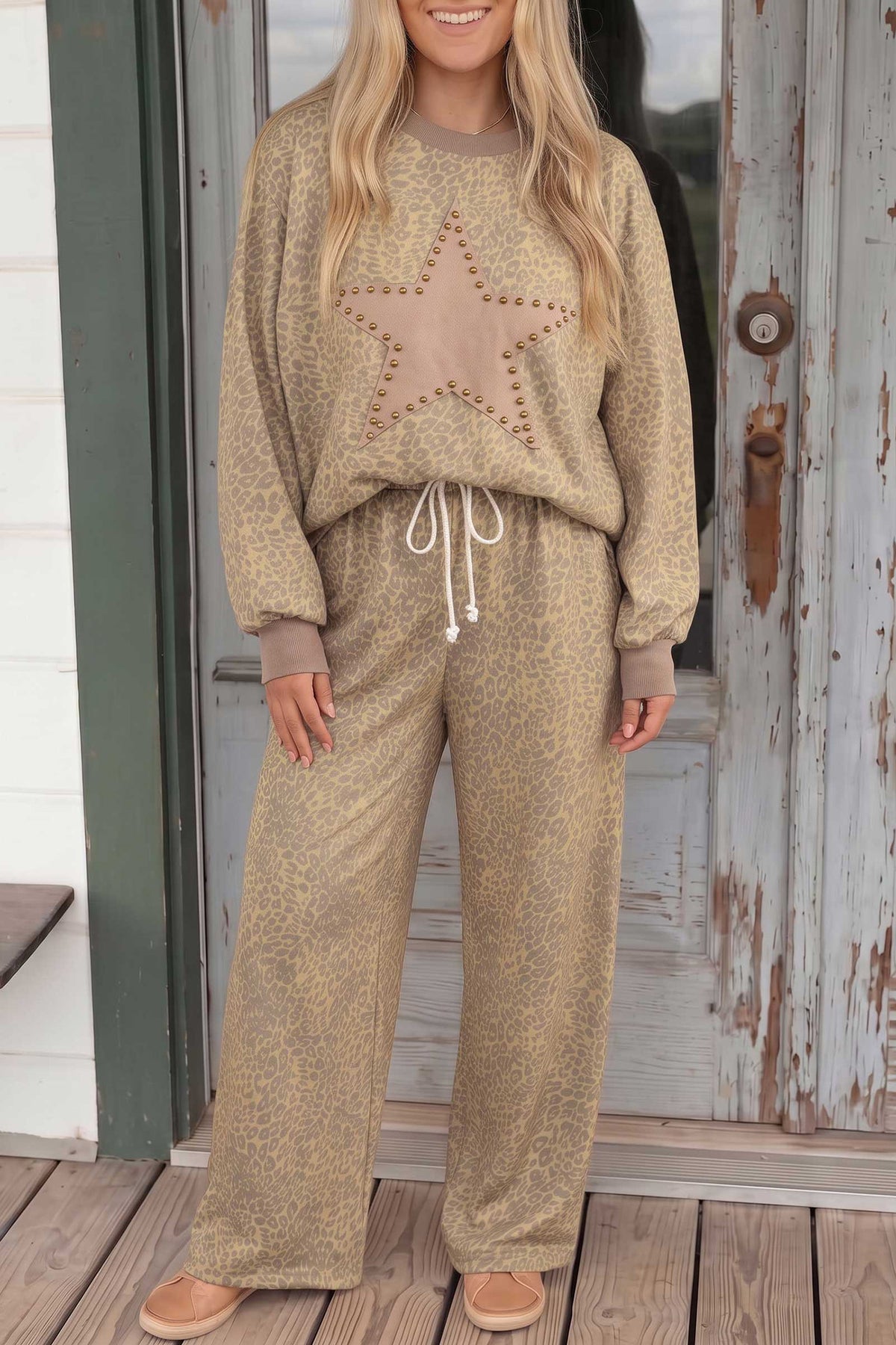 Women's Khaki Leopard Star Print Long-Sleeve Loose Casual Two-Piece Pants Set
