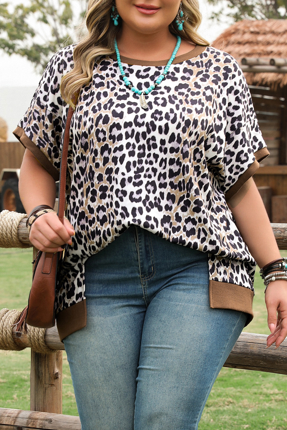 Khaki Leopard Contrast Trim Short-Sleeve Loose Plus Size Top