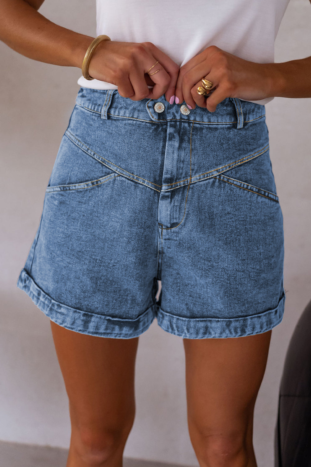 Ivy Seam Pocketed Cuffed Hem Denim Shorts
