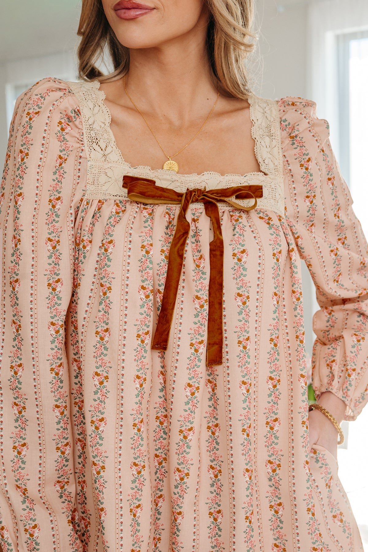 Khaki Floral Print Velvet Bow Lace Patchwork Long Sleeve Mini Dress
