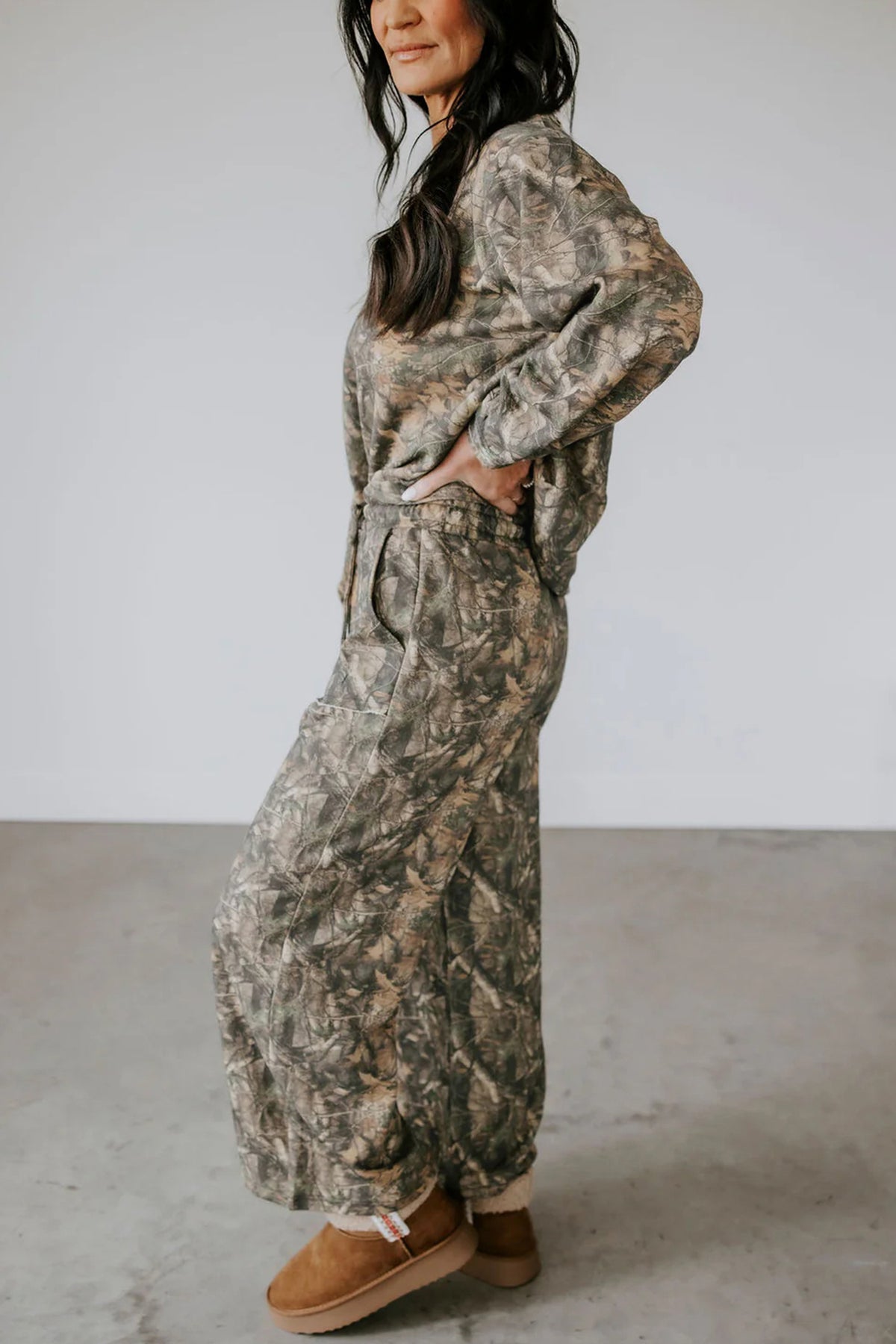 Women's Green Abstract Print Long-Sleeve Pants Set