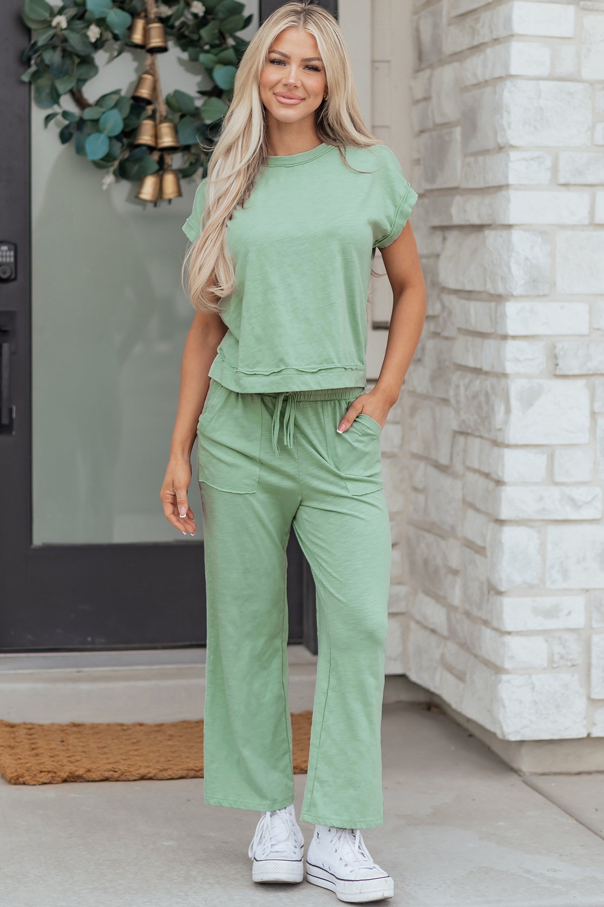 Women's Canton Cuffed Short-Sleeve Tee Raw Seam Patch Pocket Drawstring Pants Set