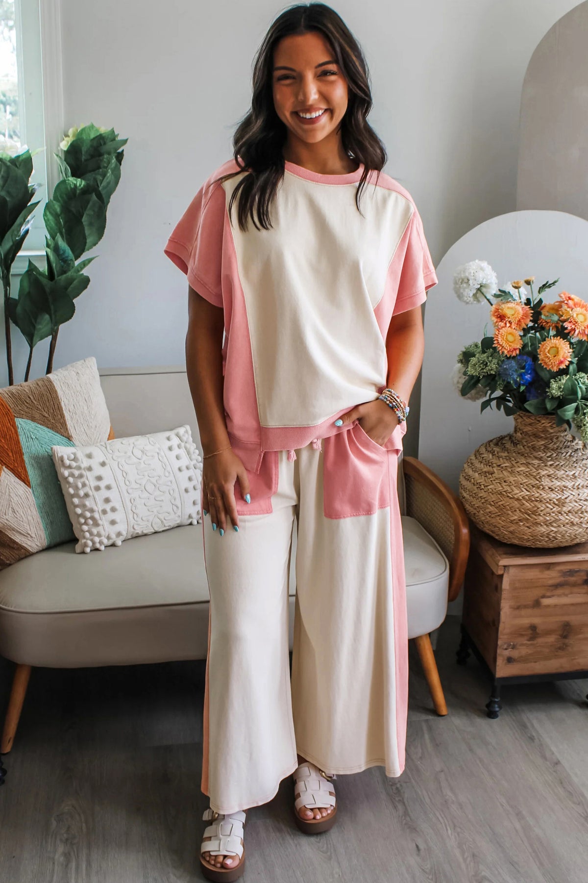 Women's White Two-tone Color Block Patchwork Tee Pants Two-Piece Set