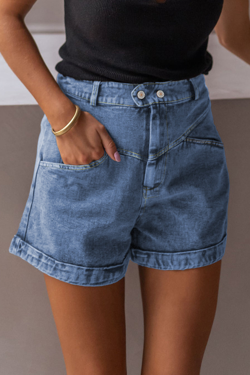 Ivy Seam Pocketed Cuffed Hem Denim Shorts