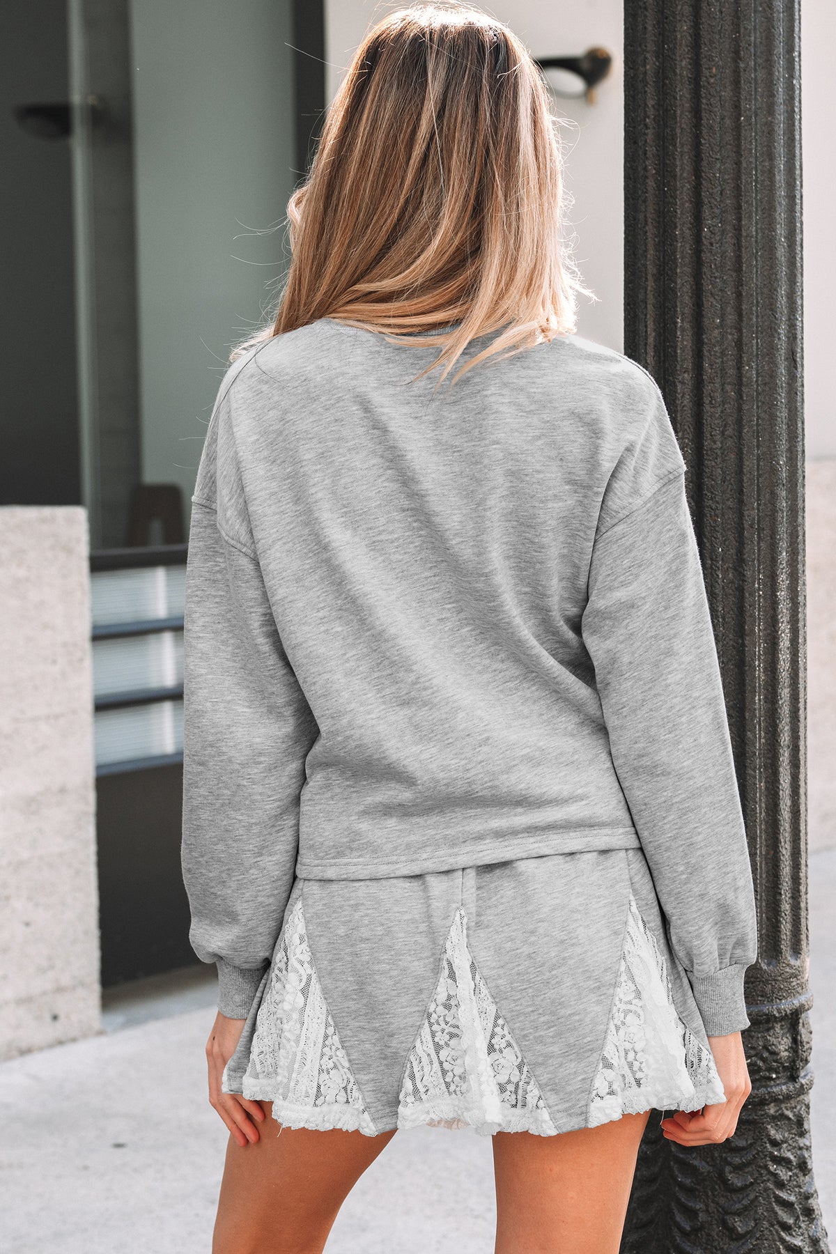 Women's Light Grey Lace Patchwork Drop Shoulder Pullover Skort Two-Piece Outfit Set