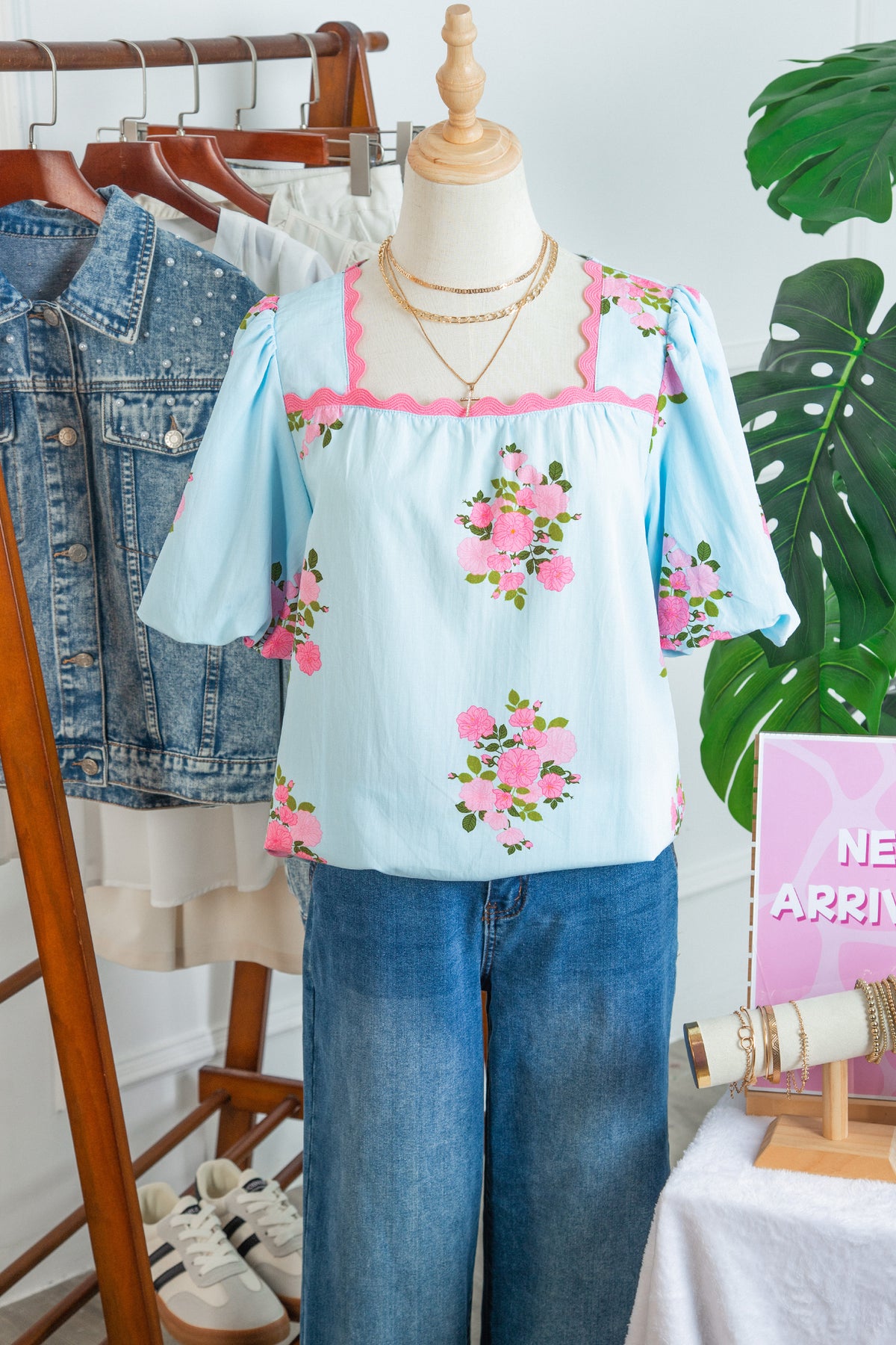 Sky Blue Floral Contrast Ricrac Detail Bubble Sleeve Blouse
