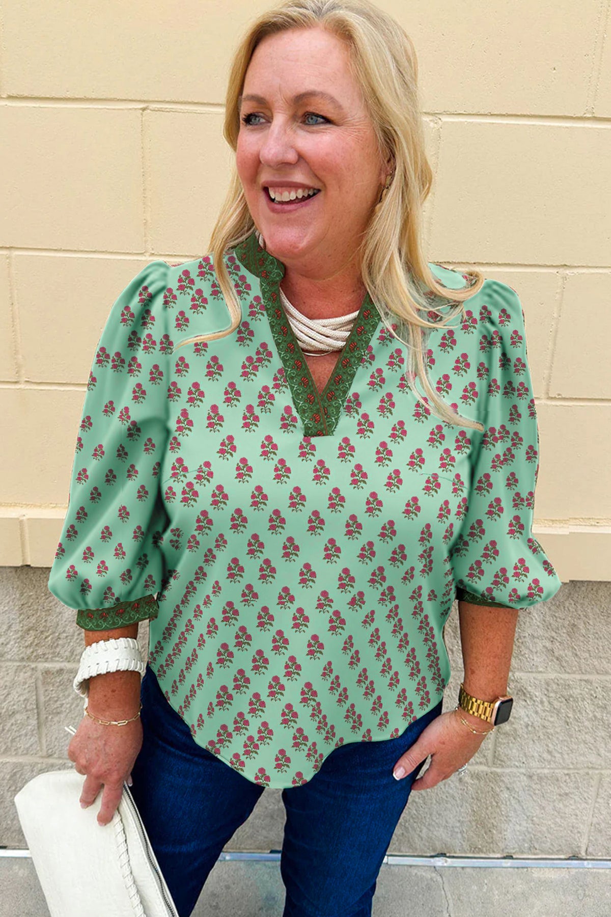 Green Plus Size Floral Print Contrast Trim V-Neck Bracelet Sleeve Blouse