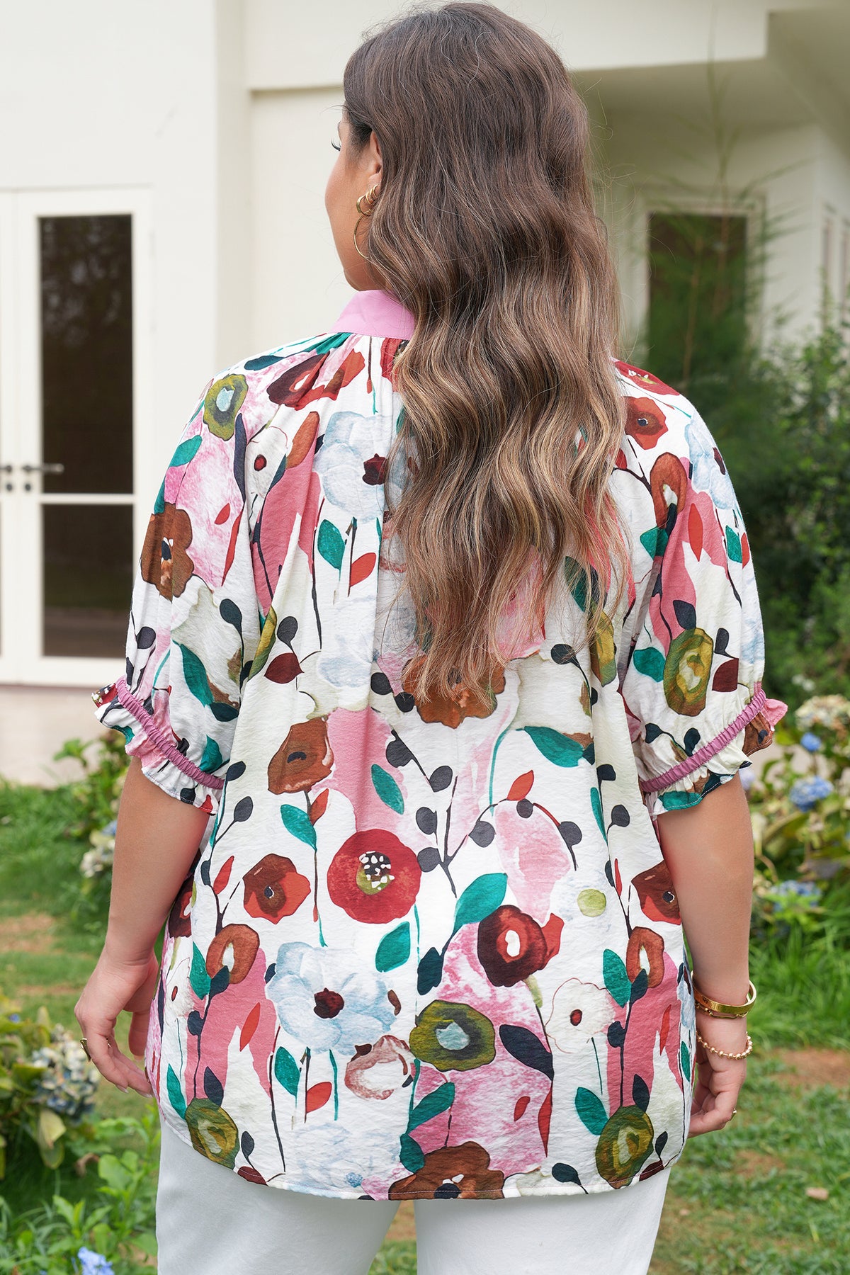 Pink V-Neck Short Puff-Sleeve Plus Size Floral Blouse