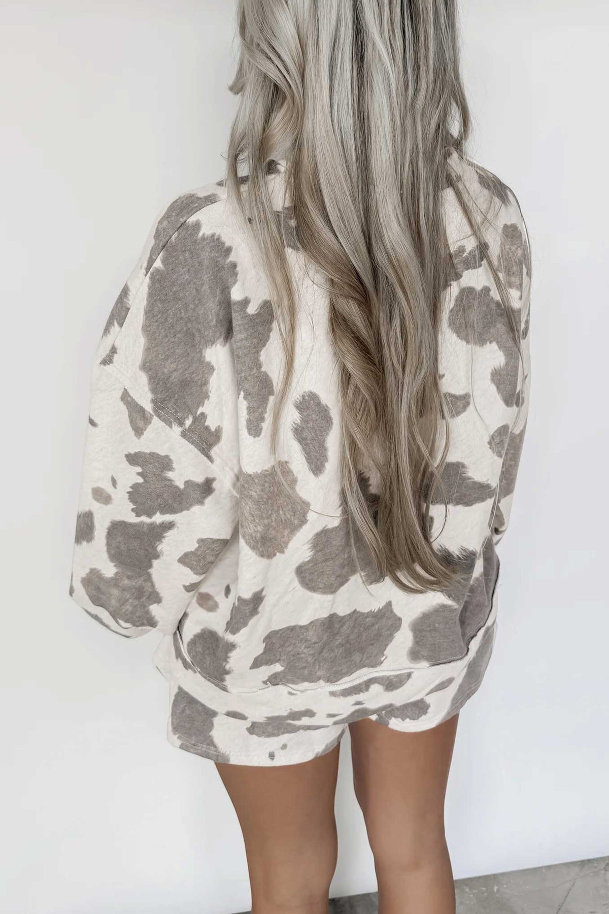 Women's Gray Western Print Raw Hem Long-Sleeve Top Drawstring Shorts Set