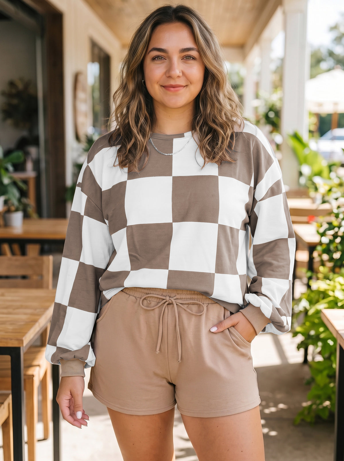 Khaki Checkered Contrast Long-Sleeve Top Solid Shorts Plus Size 2pcs Set