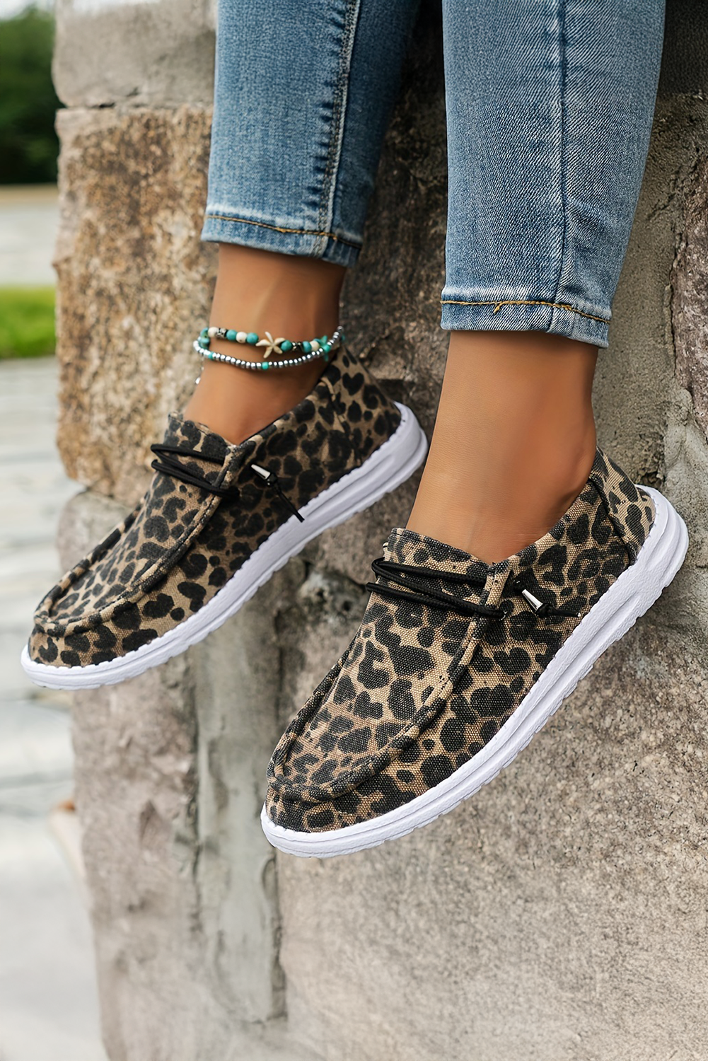 Coffee Lace-up Decor Leopard Canvas Sneakers
