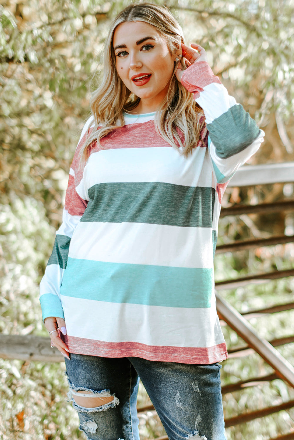 Green Plus Size Color-Block Pullover Top
