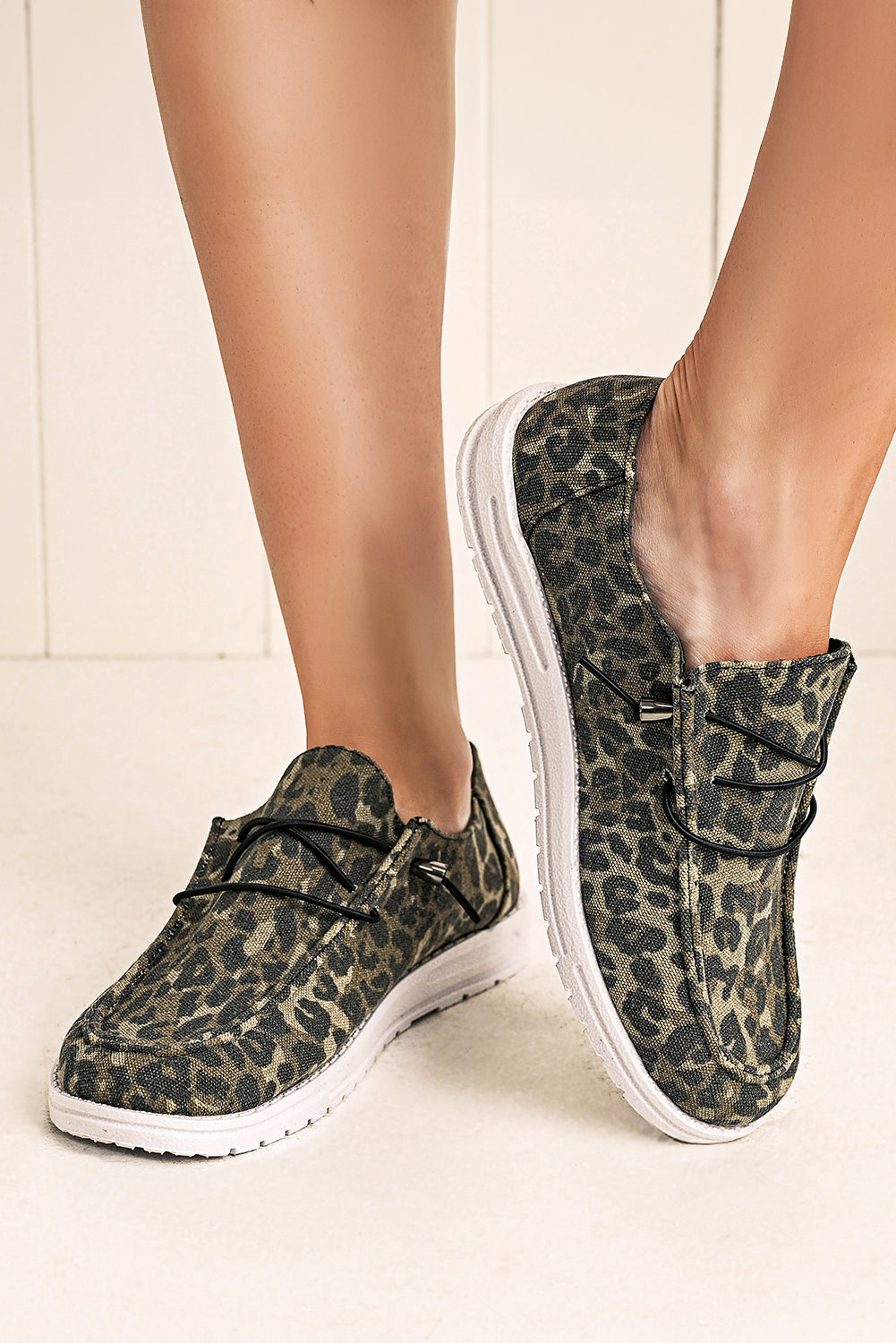 Coffee Lace-up Decor Leopard Canvas Sneakers