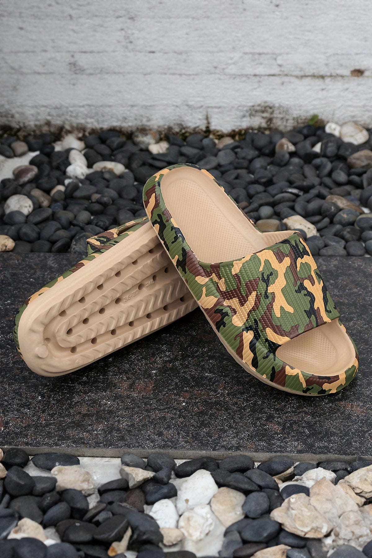 Deep Green Camouflage Anti-Slip Thick Sole Outdoor Slippers