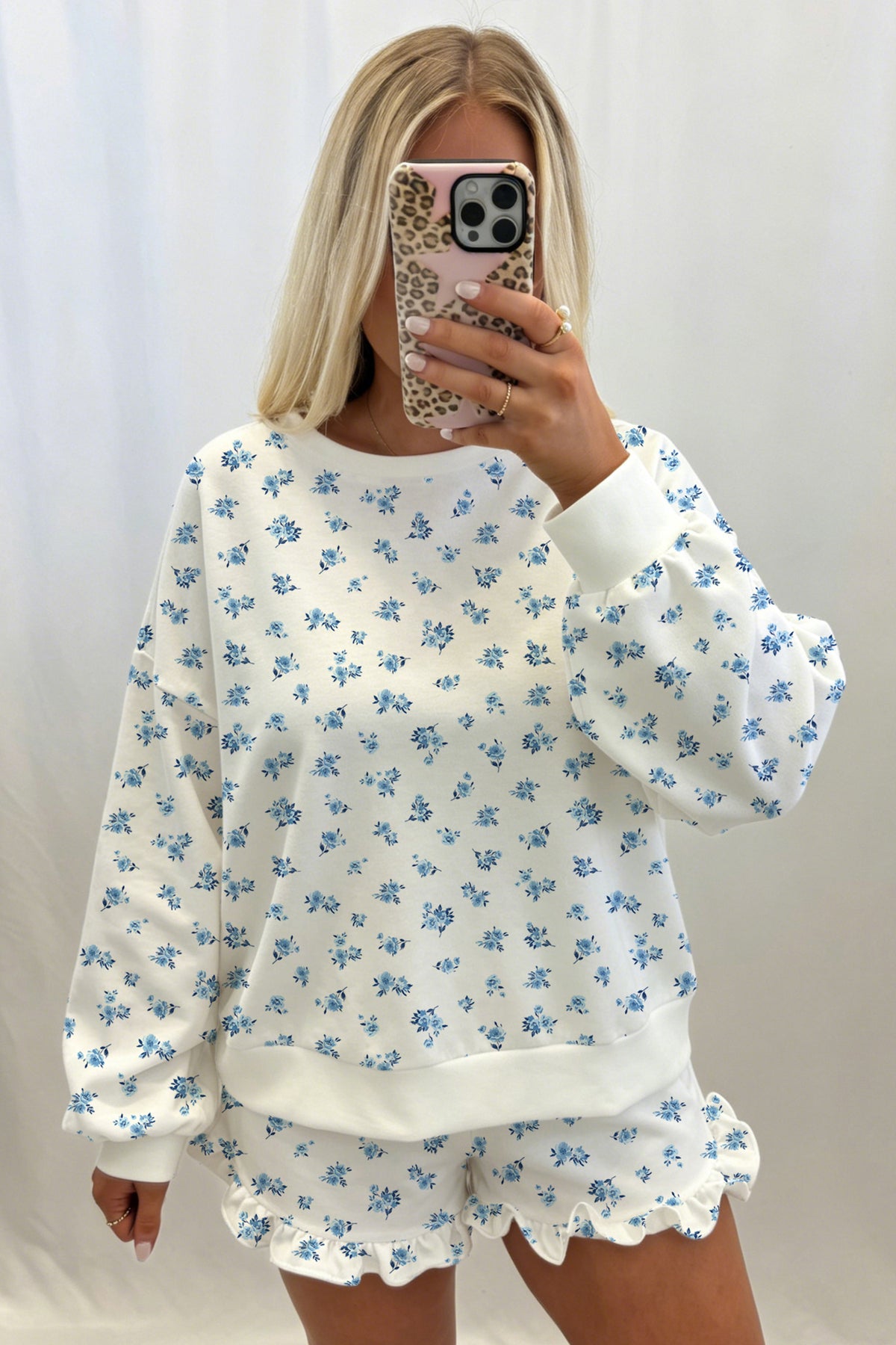 Women's Sky Blue Floral Print Long-Sleeve Top & Ruffle Shorts Two-Piece Set