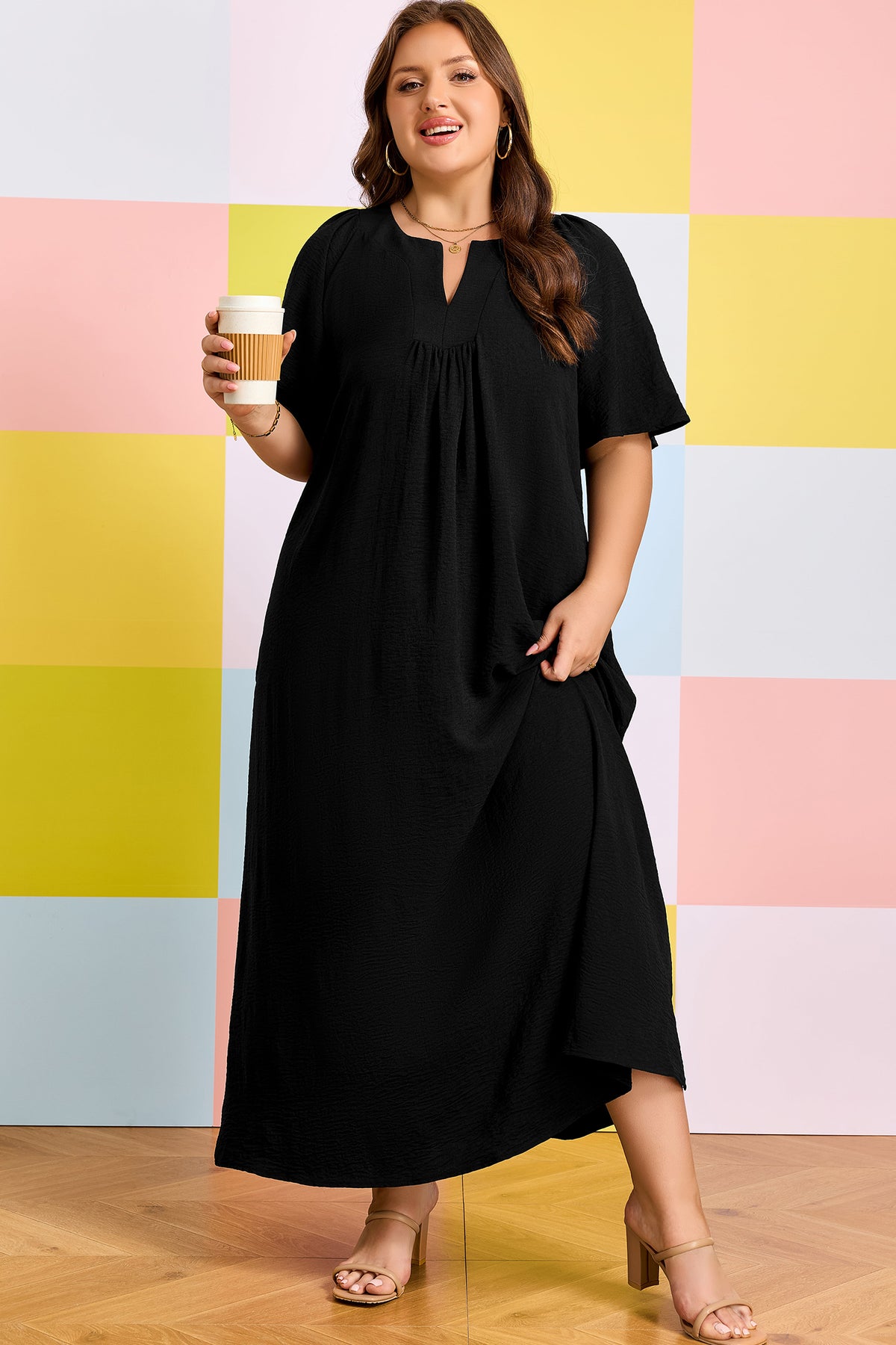 Black Plus Size Solid Color Notched Neck Short-Sleeve Loose Dress