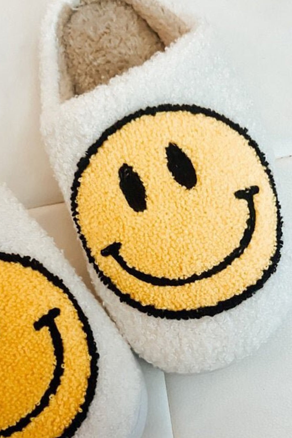 White Smile Face Print Non-Slip Plush Slippers