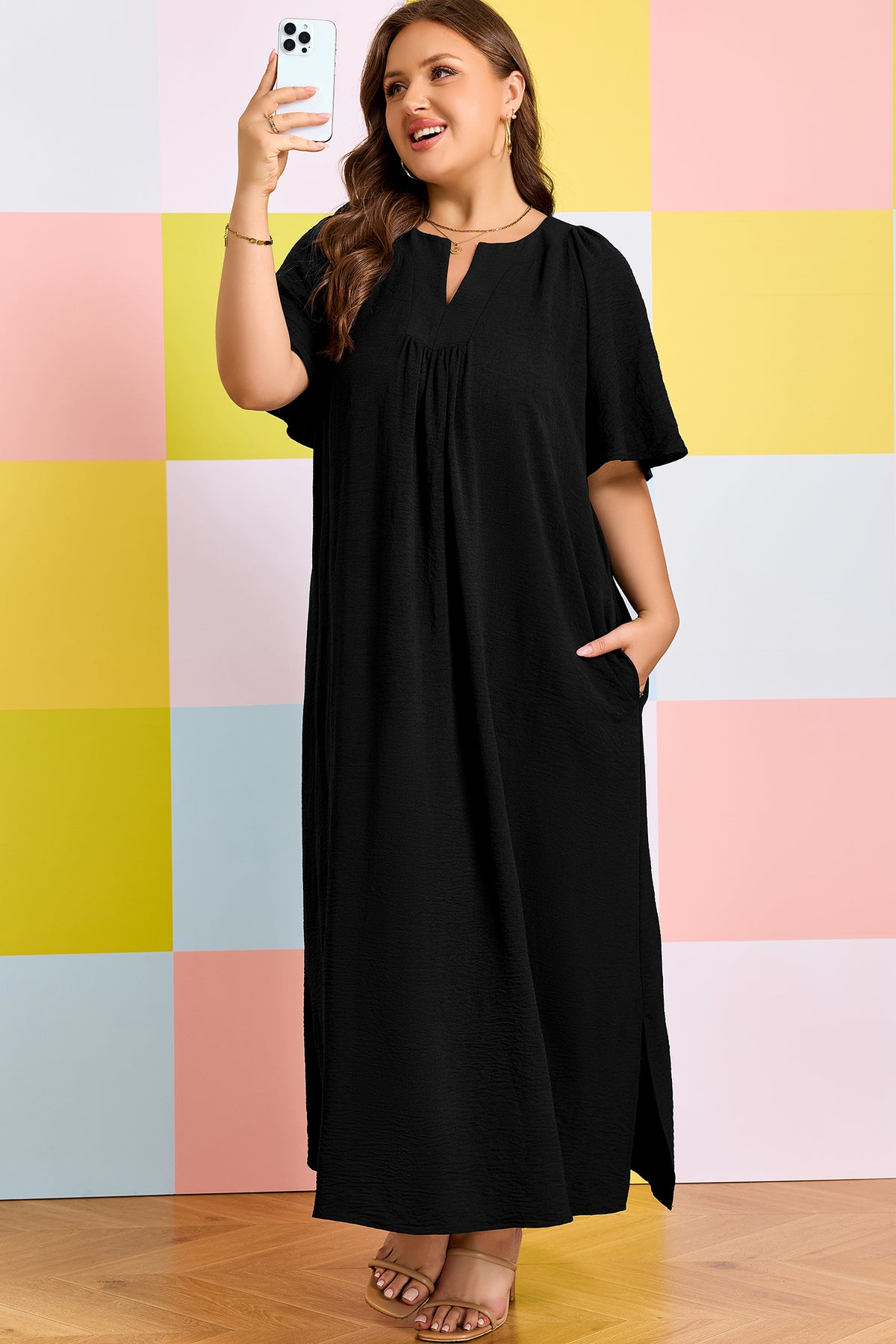 Black Plus Size Solid Color Notched Neck Short-Sleeve Loose Dress