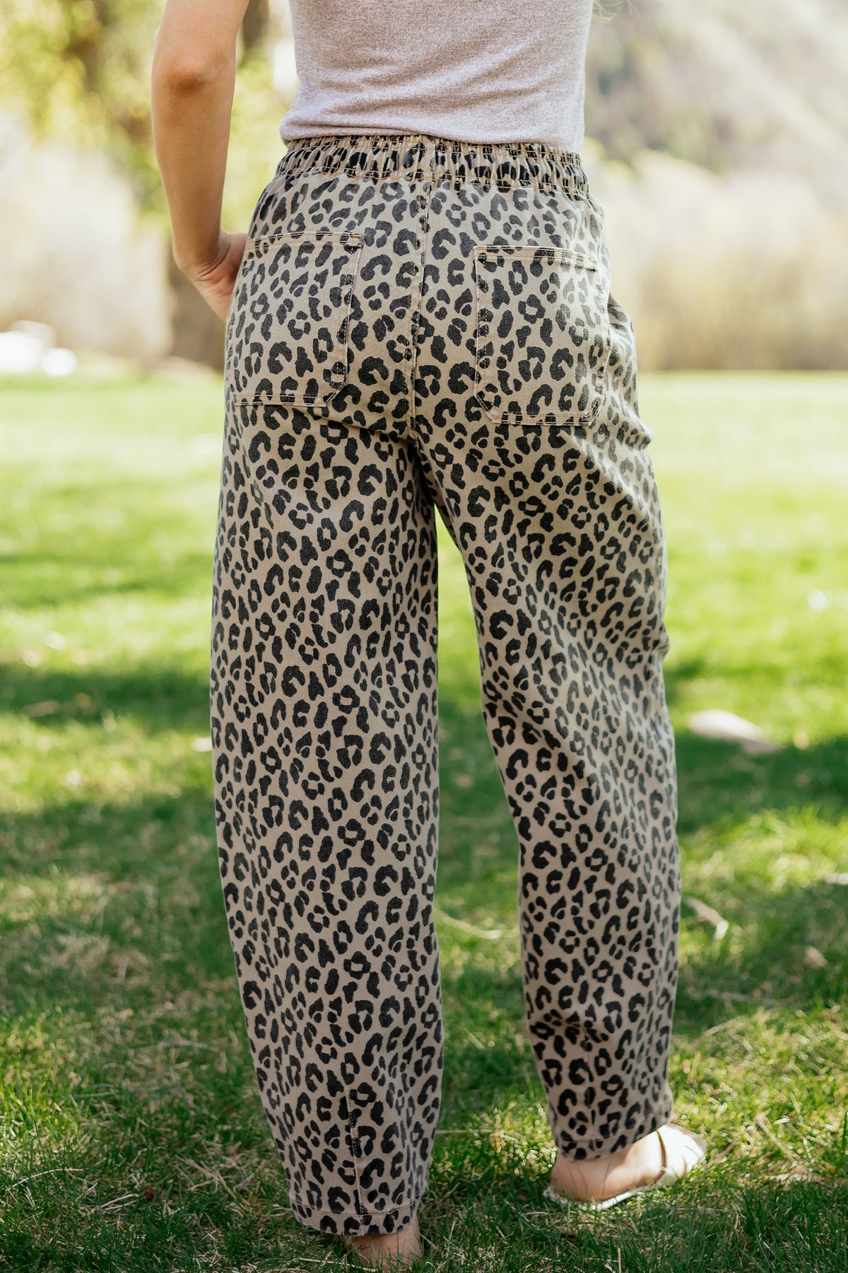 Khaki Leopard Print Drawstring Elastic Waist Denim Pants with Pockets