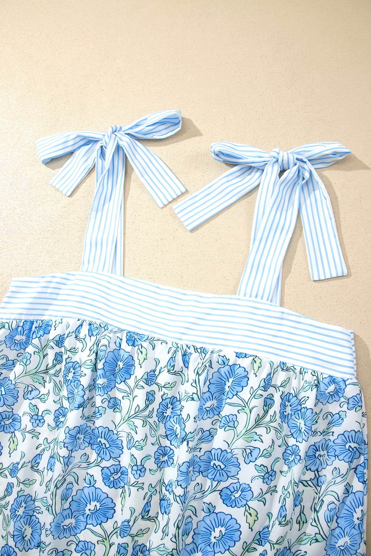 Women's Sky Blue Floral Striped Patchwork Knot Straps Two-Piece Shorts Two-Piece Set
