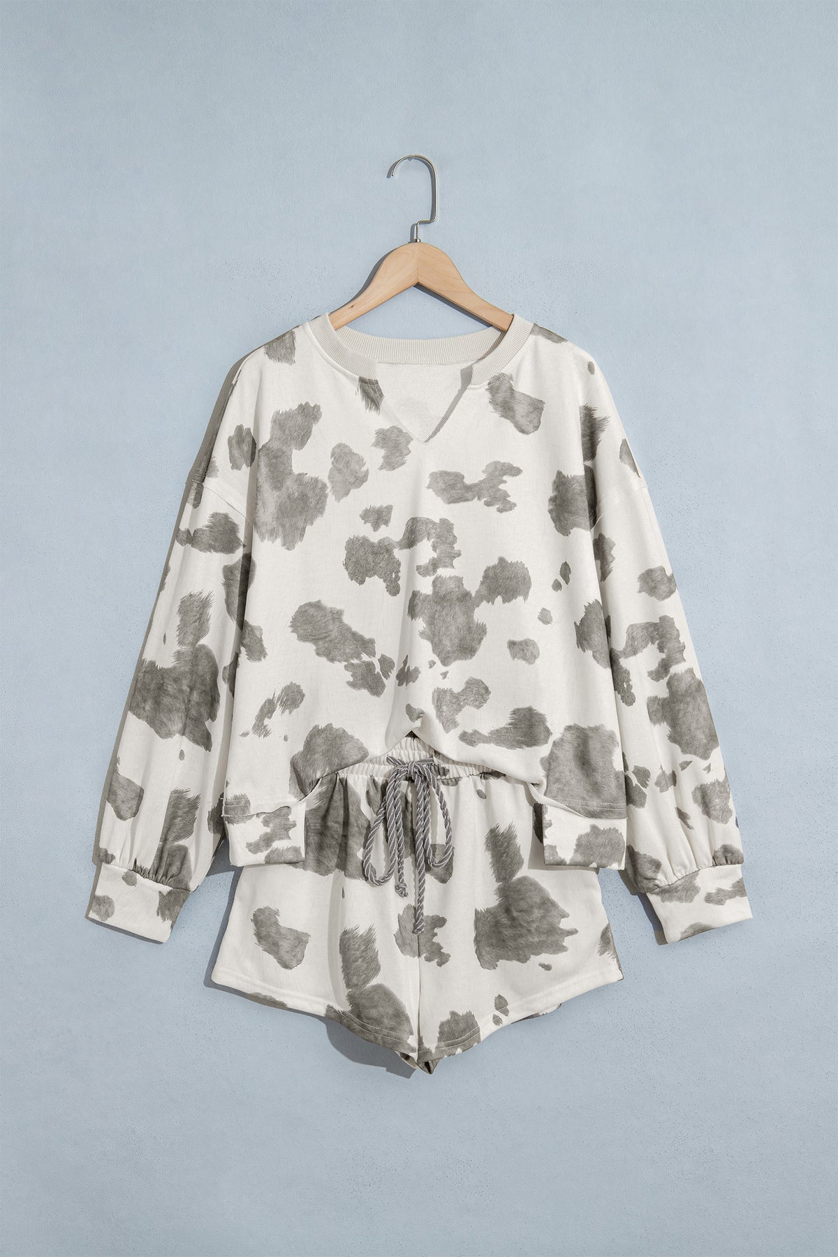 Women's Gray Western Print Raw Hem Long-Sleeve Top Drawstring Shorts Set