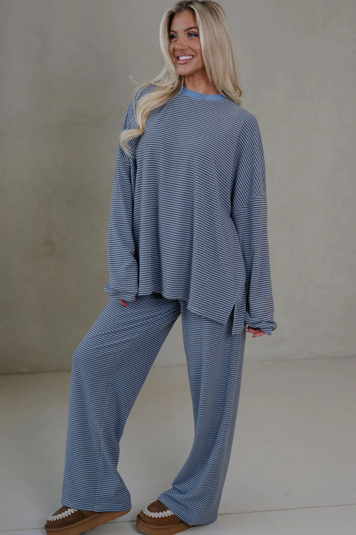 Women's Blue Stripe Contrast Trim Round Neck Oversize Long-Sleeve Top Two-Piece Pants Set