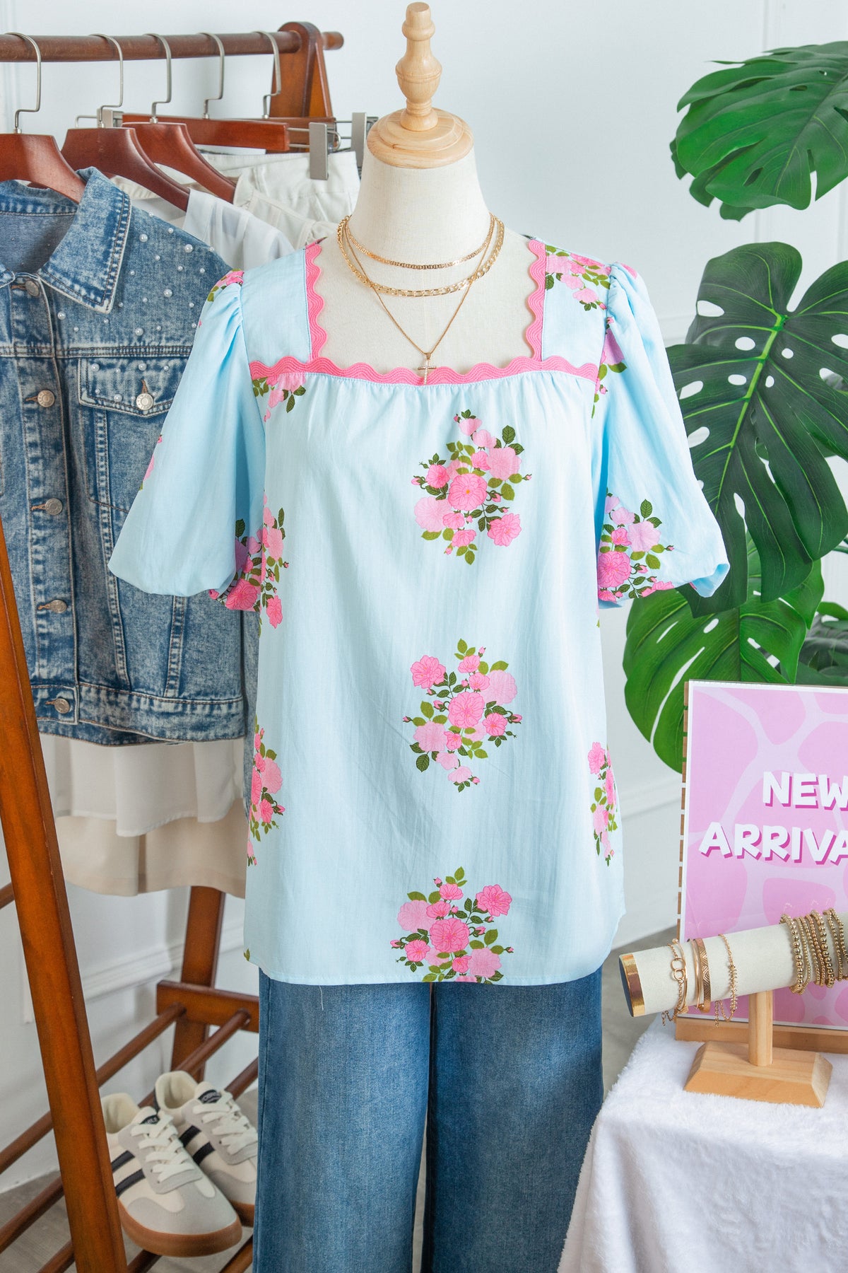 Sky Blue Floral Contrast Ricrac Detail Bubble Sleeve Blouse